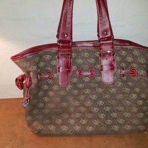 Dooney and Bourke Hand Bag